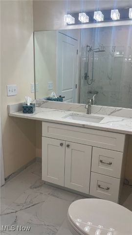 6363 Lockhaven Drive, Brook Park, OH 44142