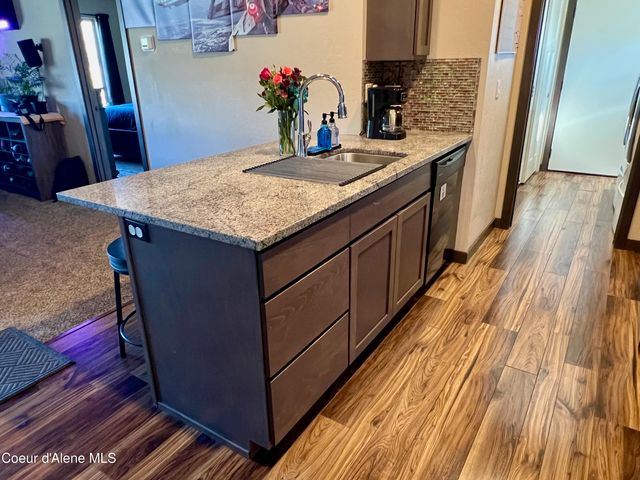 319 Creekview CT, Sandpoint, ID 83864