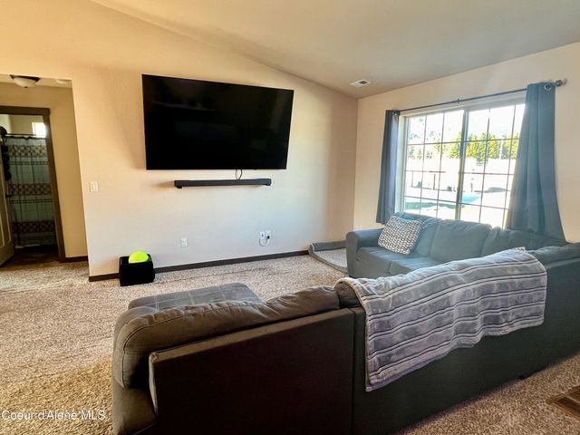 319 Creekview CT, Sandpoint, ID 83864