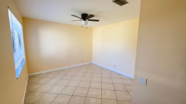 1581 Woodbridge Lakes Circle, West Palm Beach, FL 33406