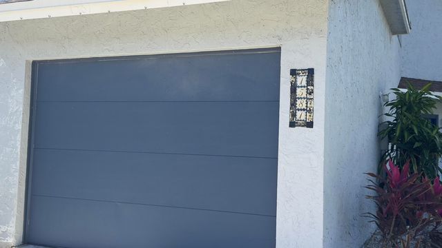 1581 Woodbridge Lakes Circle, West Palm Beach, FL 33406