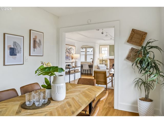 4935 Ne FLANDERS St, Portland, OR 97213