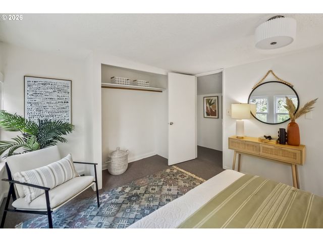 4935 Ne FLANDERS St, Portland, OR 97213