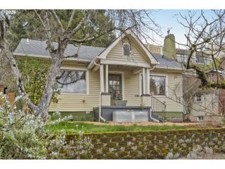 4935 Ne FLANDERS St, Portland, OR 97213