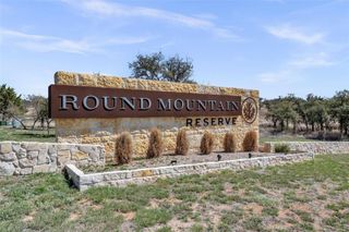 607 Round Mountain DR, Round Mountain, TX 78663