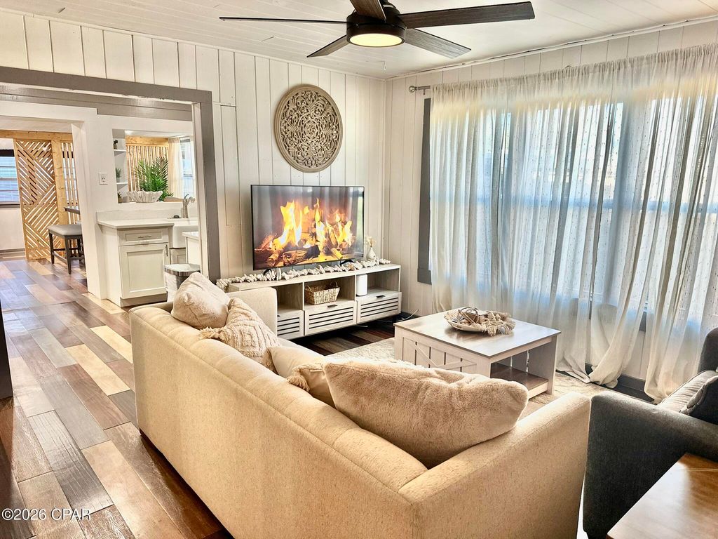Image 13 of property listing at 309 Jasmine Place, Panama City Beach, FL 32413