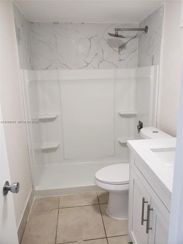 4550 W 16th Avenue 301, Hialeah, FL 33012