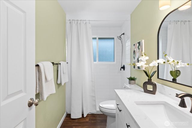 361 Grandview Avenue, Camano Island, WA 98282