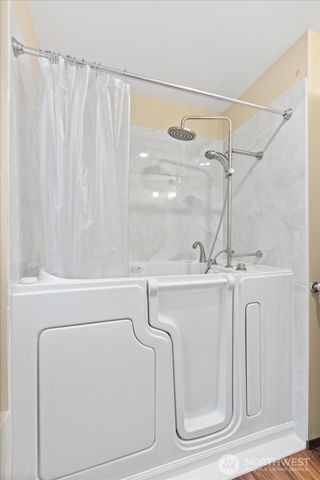 361 Grandview Avenue, Camano Island, WA 98282