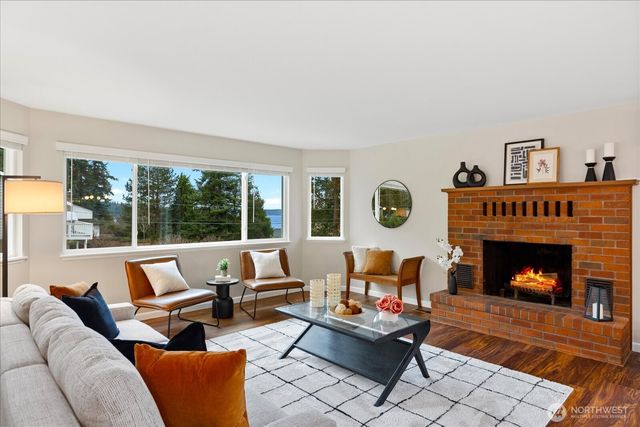 361 Grandview Avenue, Camano Island, WA 98282