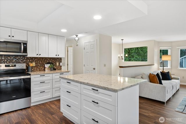 361 Grandview Avenue, Camano Island, WA 98282