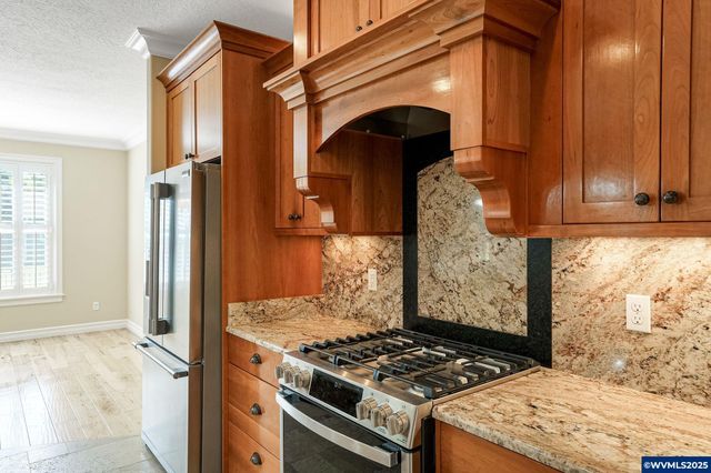 7632 2nd Av N, Keizer, OR 97303
