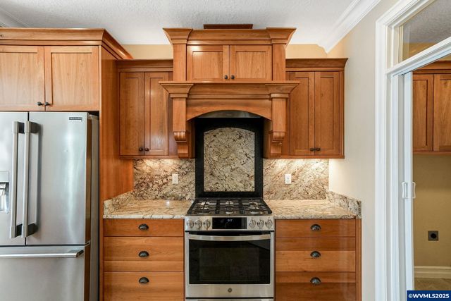 7632 2nd Av N, Keizer, OR 97303