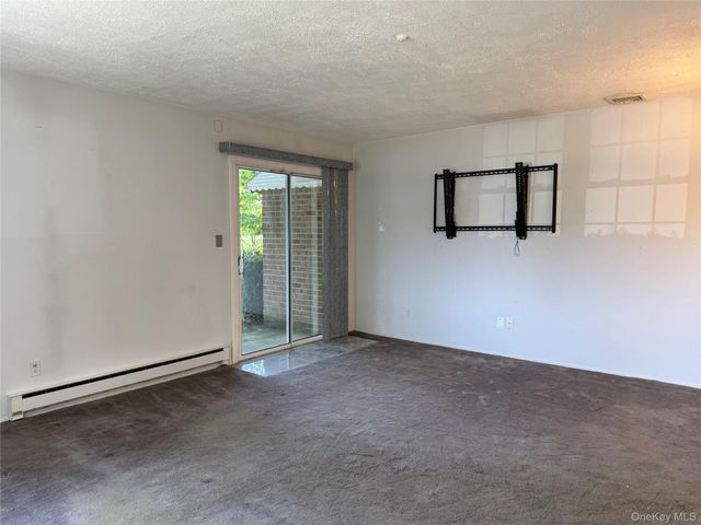 58 Harbor Road N, Amityville, NY 11701