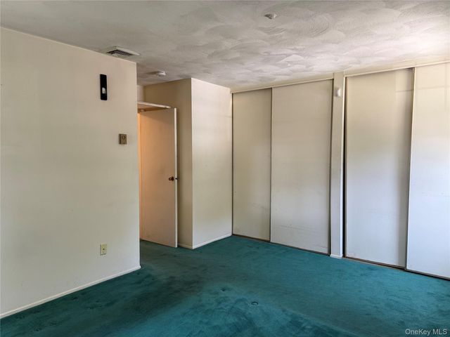 58 Harbor Road N, Amityville, NY 11701