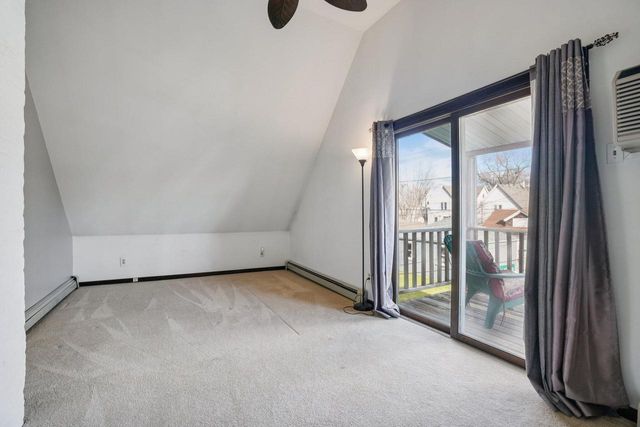 2924 N Cambridge AVENUE, Milwaukee, WI 53211