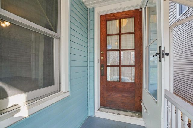 2924 N Cambridge AVENUE, Milwaukee, WI 53211