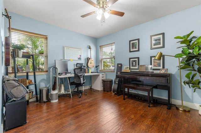 1224 80TH AVENUE N, St Petersburg, FL 33702