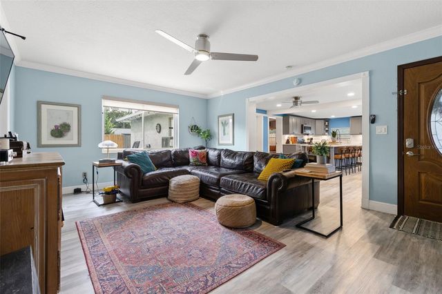 1224 80TH AVENUE N, St Petersburg, FL 33702