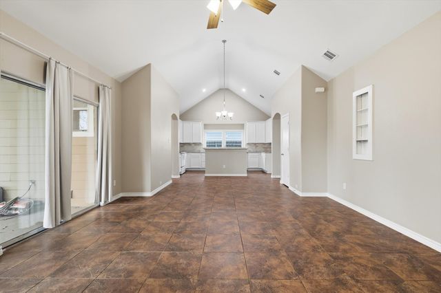 2201 Windsor Farms Drive, Denton, TX 76207