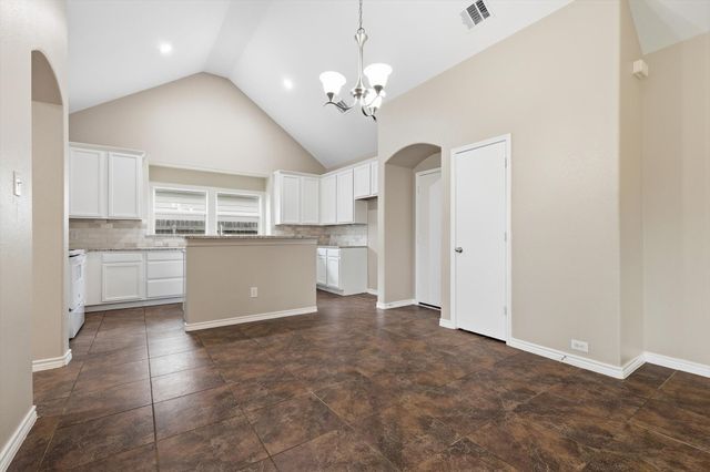 2201 Windsor Farms Drive, Denton, TX 76207