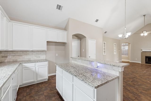 2201 Windsor Farms Drive, Denton, TX 76207