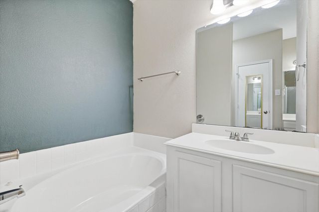 2201 Windsor Farms Drive, Denton, TX 76207