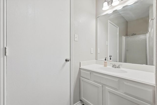 2201 Windsor Farms Drive, Denton, TX 76207