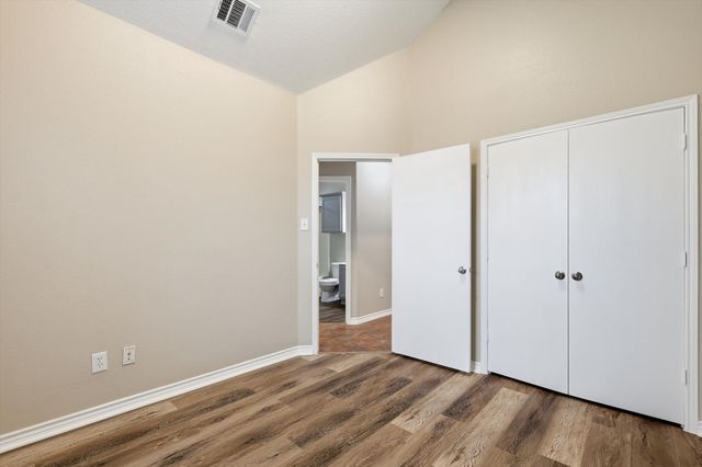 2201 Windsor Farms Drive, Denton, TX 76207