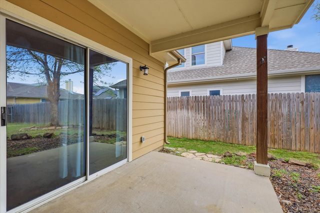 2201 Windsor Farms Drive, Denton, TX 76207