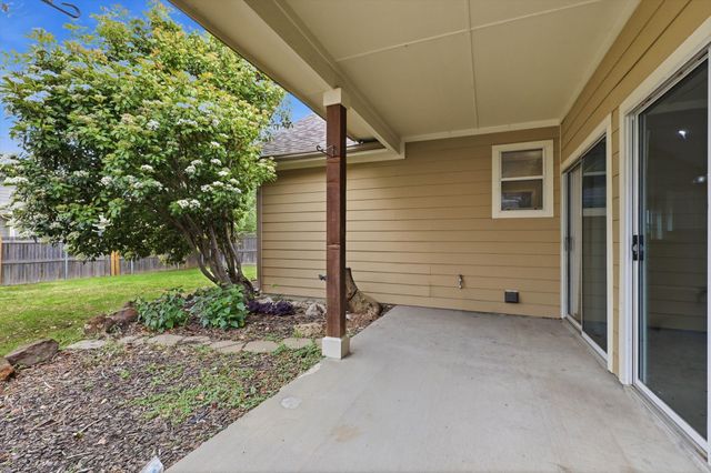 2201 Windsor Farms Drive, Denton, TX 76207