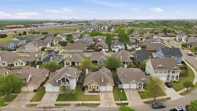 2201 Windsor Farms Drive, Denton, TX 76207