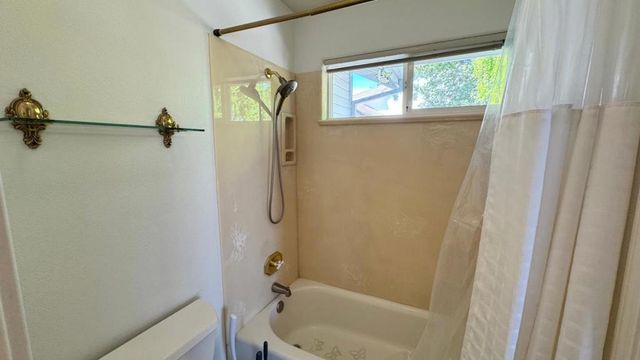 206 Meadow Creek Court, Oakley, CA 94561