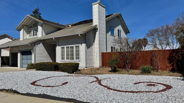 206 Meadow Creek Court, Oakley, CA 94561