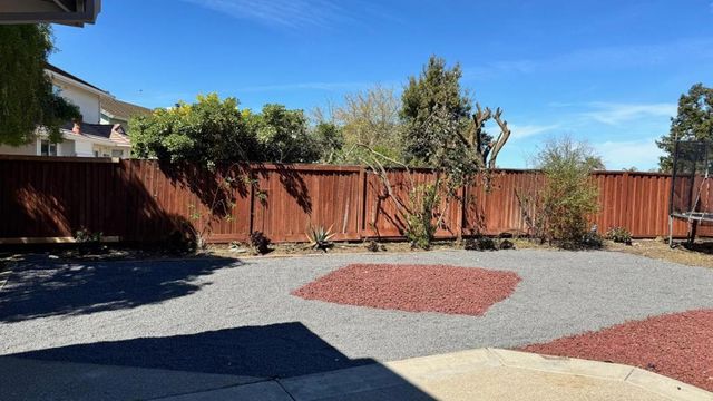 206 Meadow Creek Court, Oakley, CA 94561
