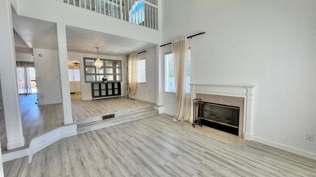 206 Meadow Creek Court, Oakley, CA 94561