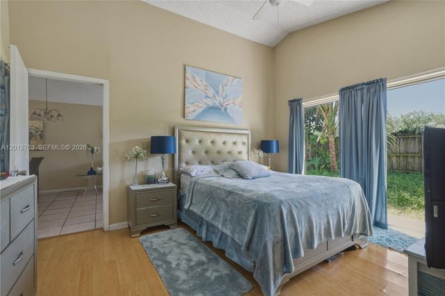 9992 Periwinkle St, Miramar, FL 33025