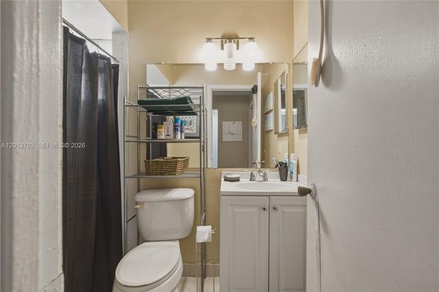 9992 Periwinkle St, Miramar, FL 33025