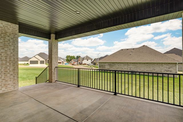 2148 North Silver Charm Avenue, Springfield, MO 65802