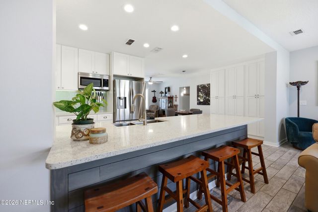 601 10TH Avenue N, Jacksonville Beach, FL 32250