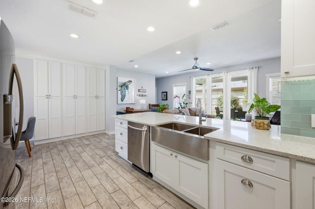 601 10TH Avenue N, Jacksonville Beach, FL 32250