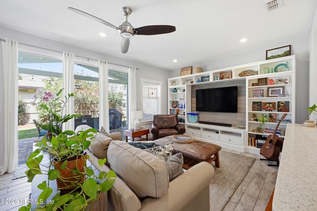 601 10TH Avenue N, Jacksonville Beach, FL 32250