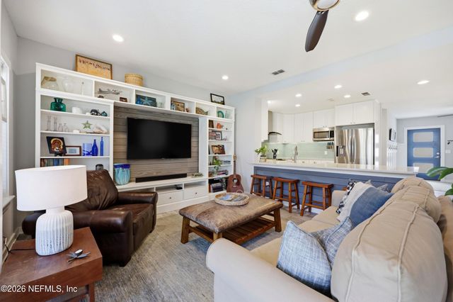 601 10TH Avenue N, Jacksonville Beach, FL 32250