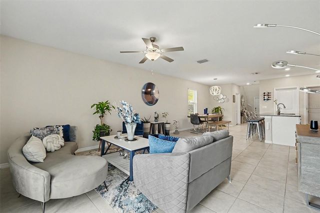 9424 LEMON DROP LOOP, Sun City Center, FL 33573