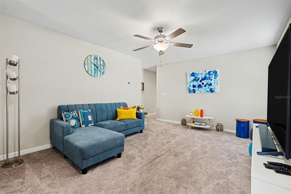 Image 18 of property listing at 9424 LEMON DROP LOOP, Sun City Center, FL 33573