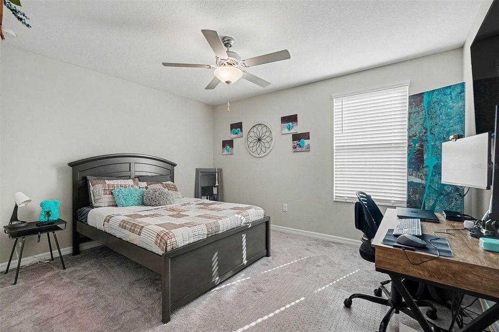 Image 23 of property listing at 9424 LEMON DROP LOOP, Sun City Center, FL 33573