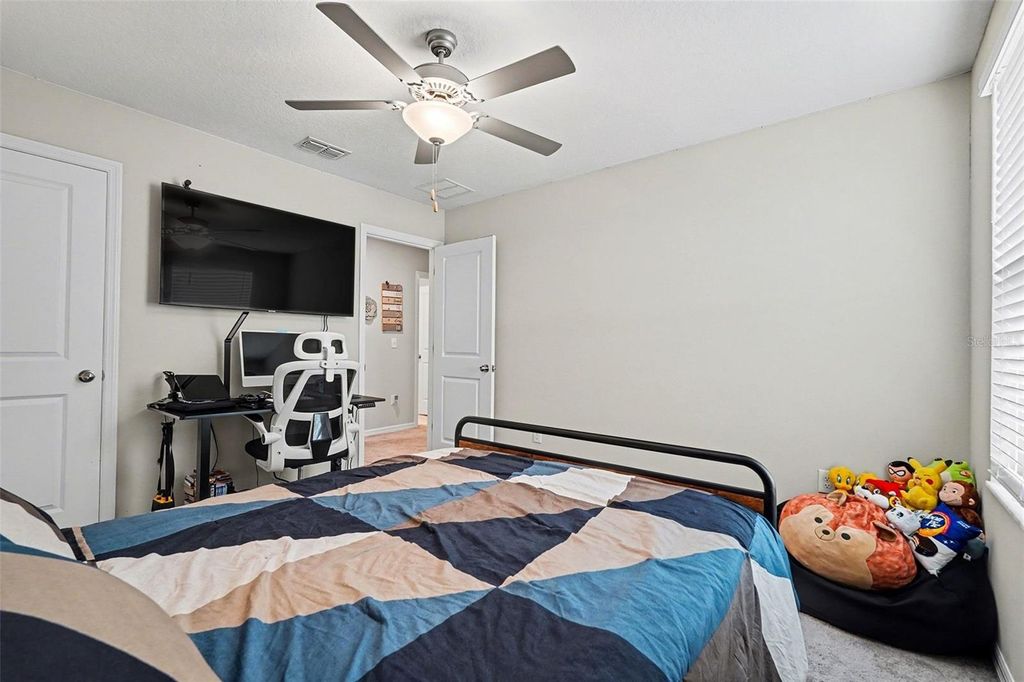 Image 26 of property listing at 9424 LEMON DROP LOOP, Sun City Center, FL 33573