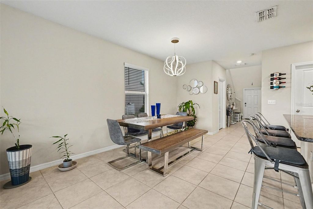 Image 7 of property listing at 9424 LEMON DROP LOOP, Sun City Center, FL 33573