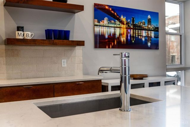 808 Elm Street, Cincinnati, OH 45202