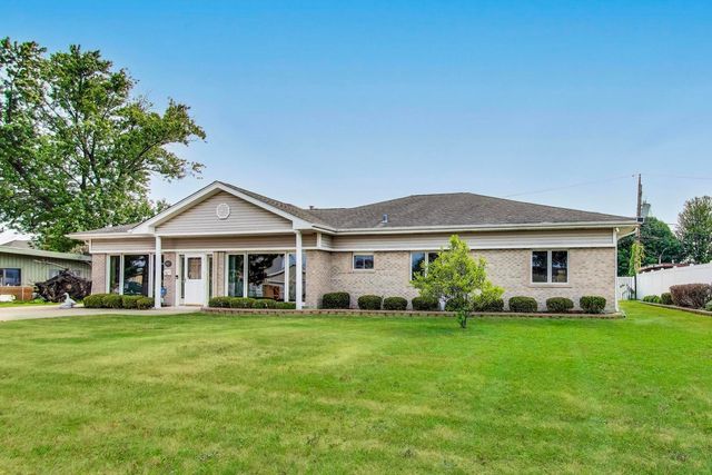 4883 N Vine Avenue, Norridge, IL 60706